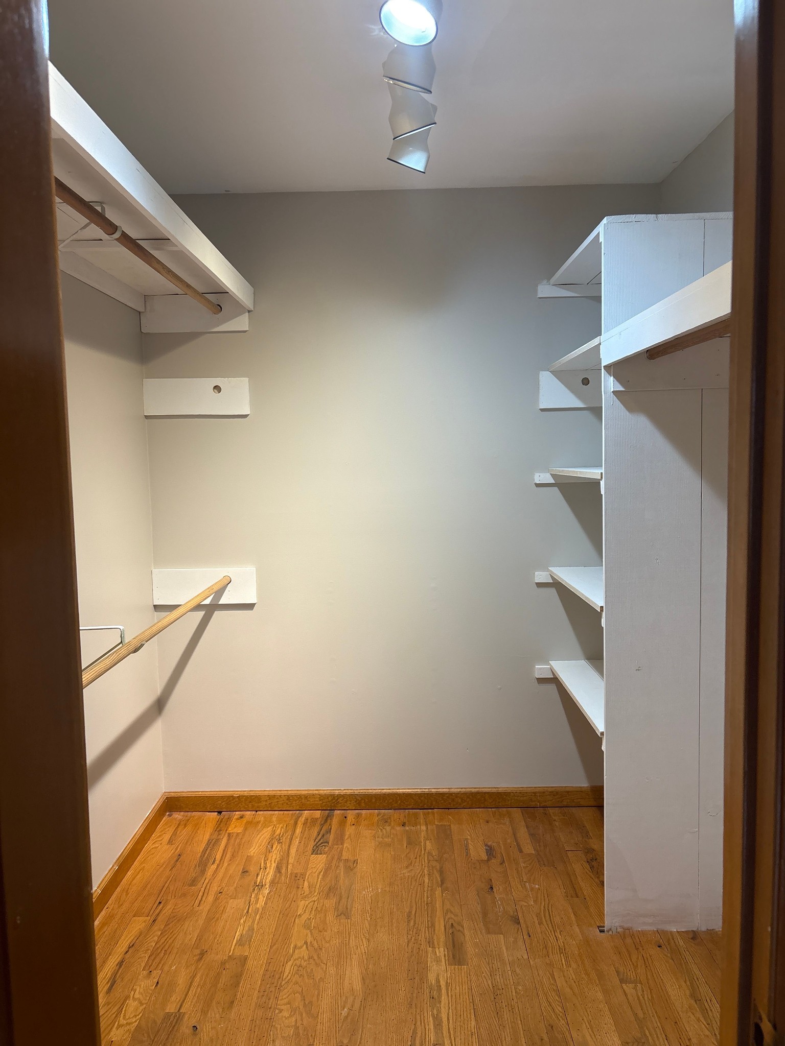 703 12 Oaks Road Tullahoma, TN 37388 - Photo 22 of 46 a view of an empty walk in closet