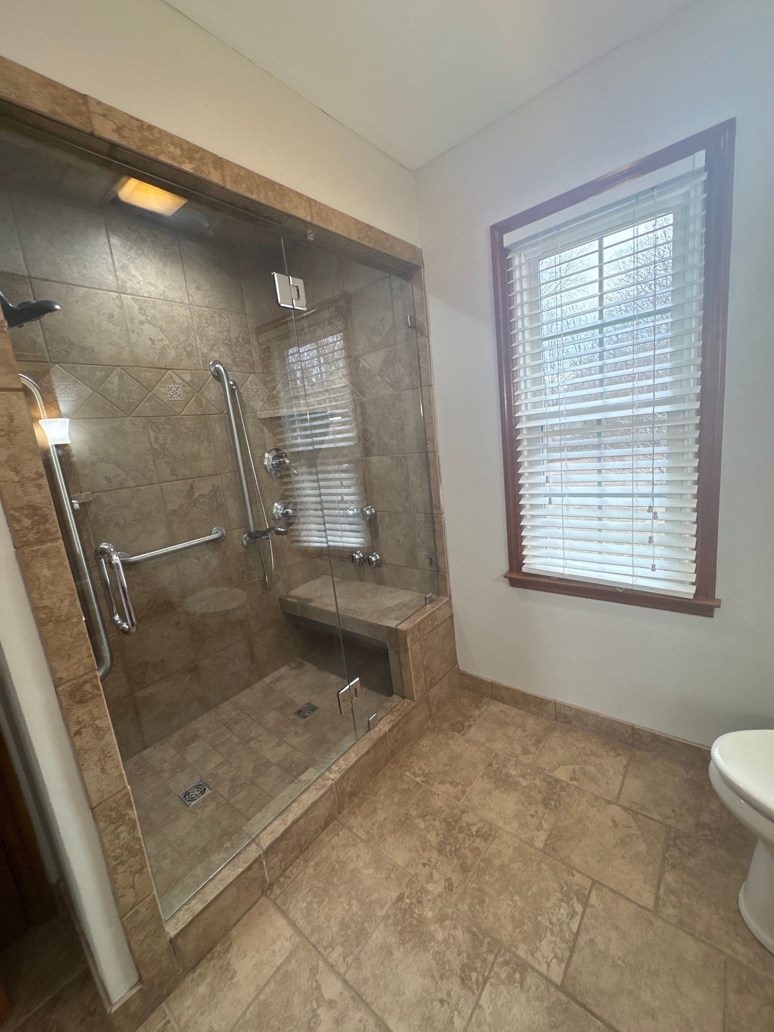 703 12 Oaks Road Tullahoma, TN 37388 - Photo 24 of 46 a bathroom with a shower