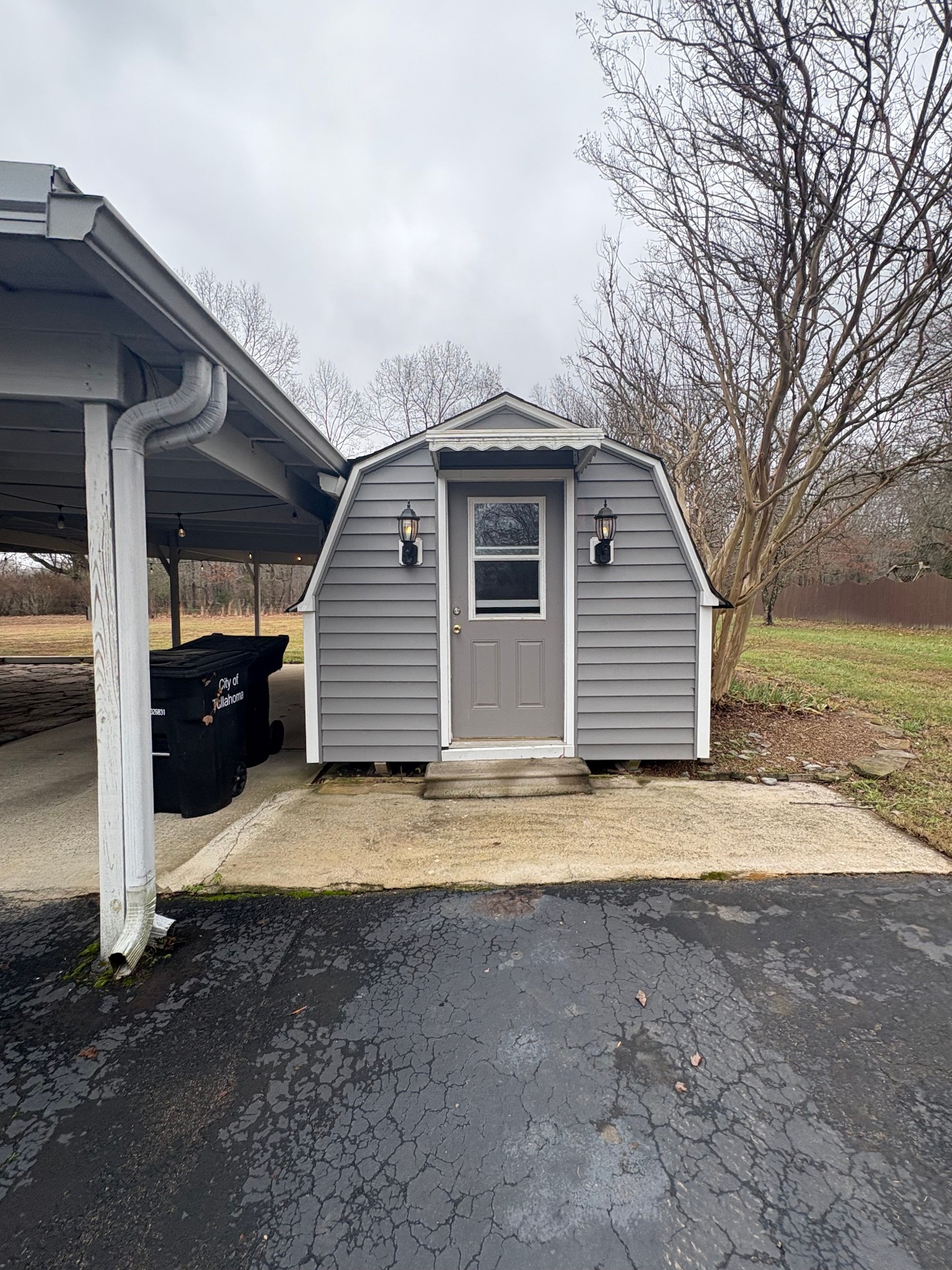 703 12 Oaks Road Tullahoma, TN 37388 - Photo 43 of 46 a view of a house with a outdoor space