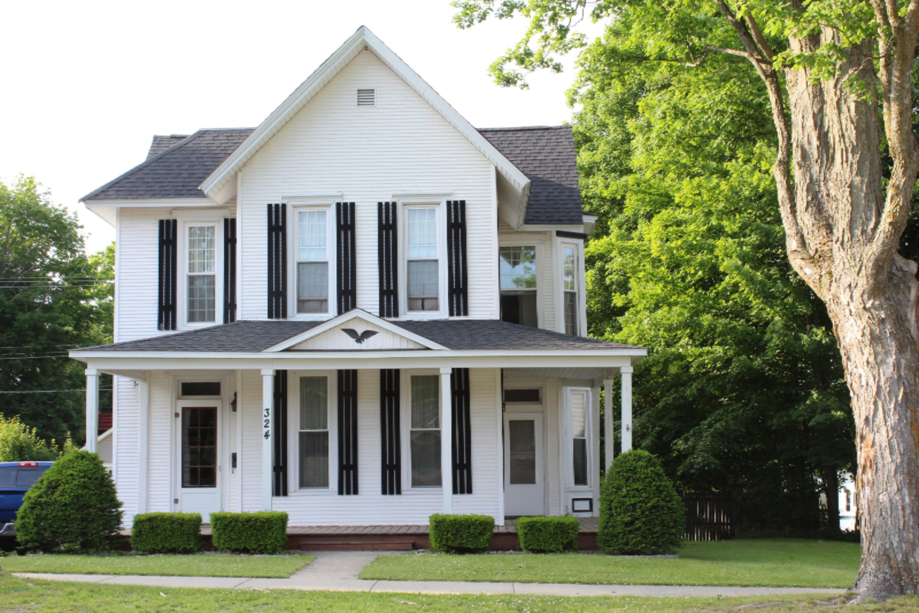 324 West Upton Avenue Reed City, MI 49677 - Photo 1 of 11 IMG_2602