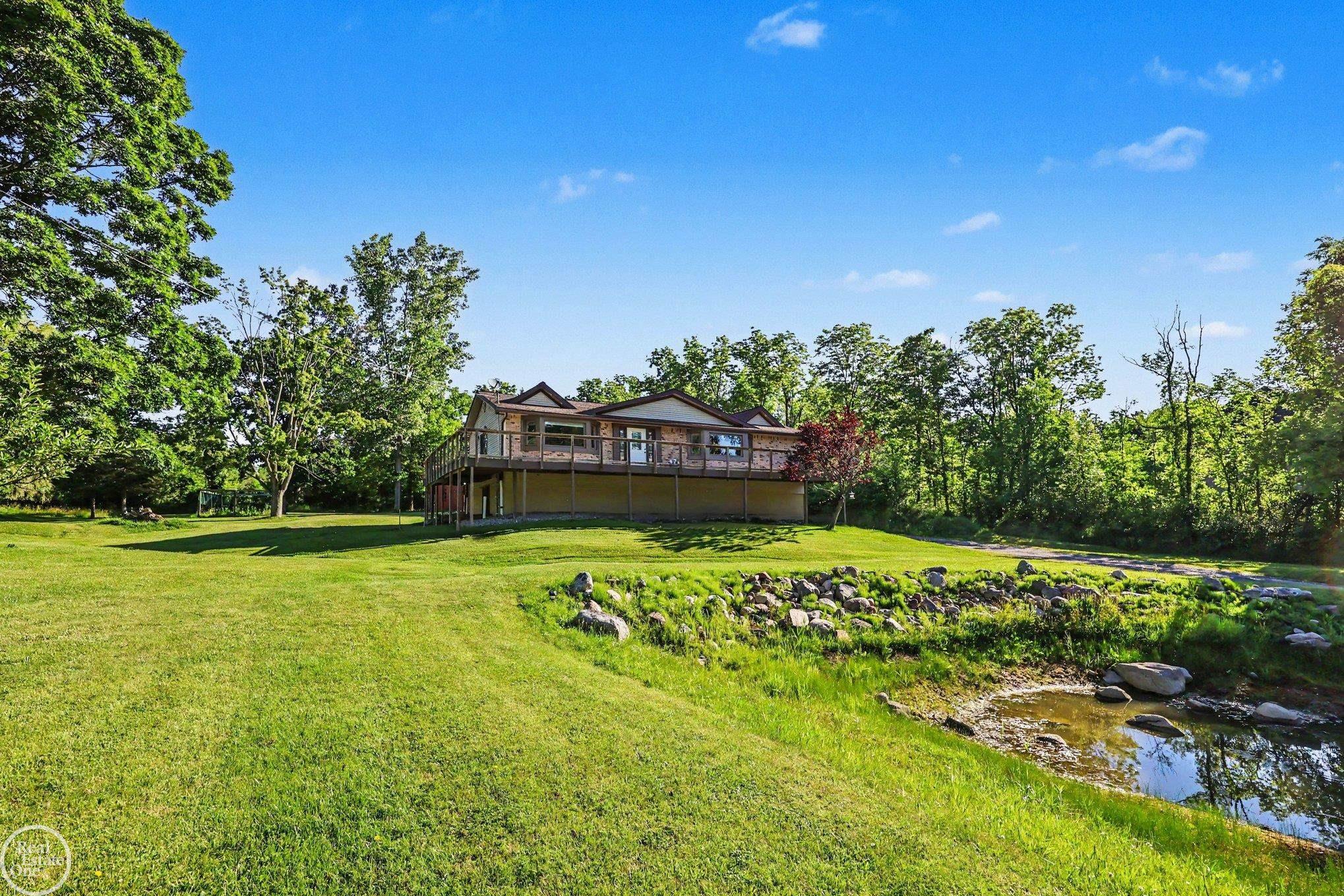 755 East Romeo Road Leonard, MI 48367 - Photo 4 of 33