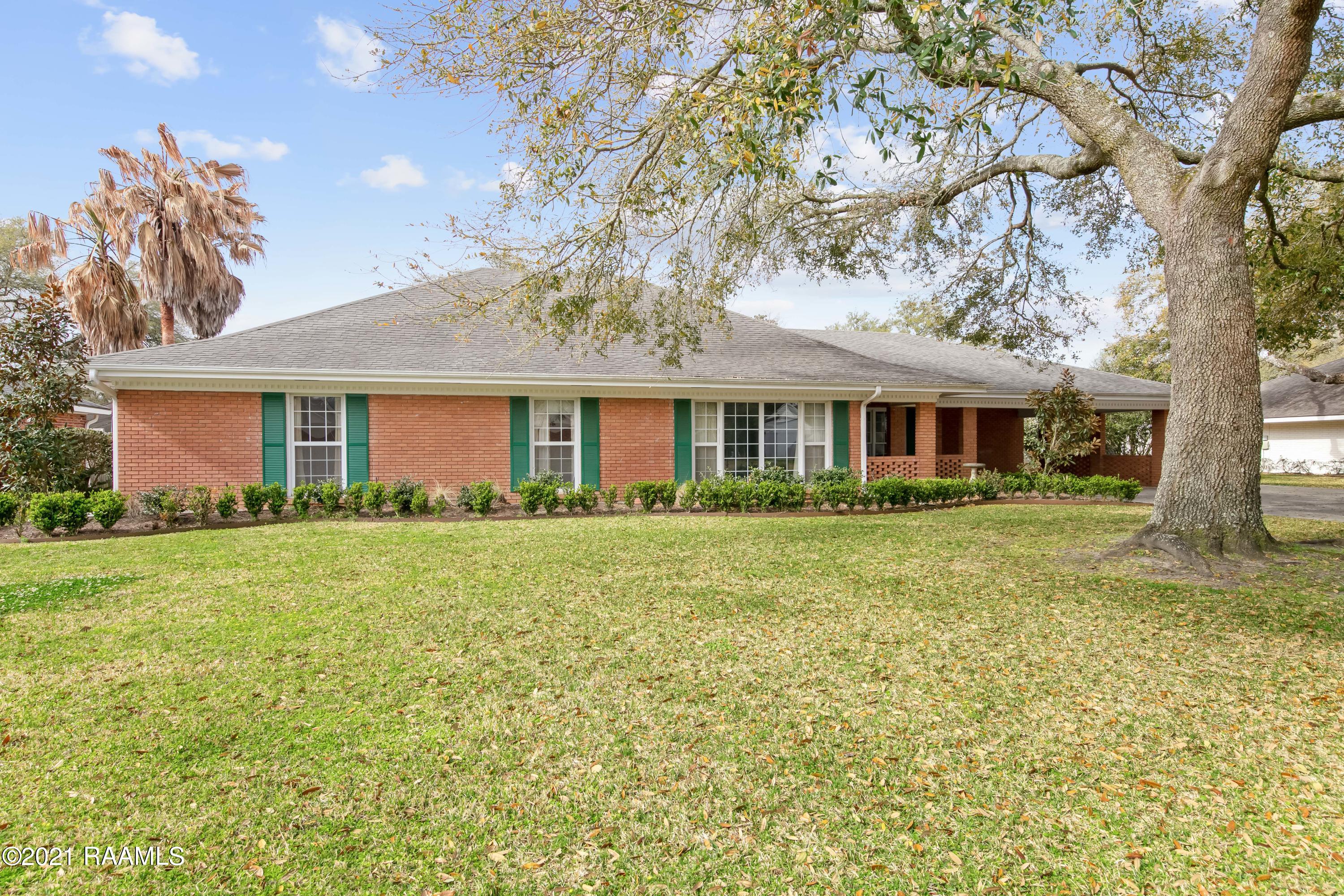 1102 Greenbriar Road Lafayette, LA 70503 - Photo 2 of 35 1102 Greenbriar- 2