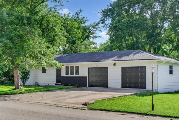 $230,000 | 113 South Dennis Avenue, Republic, MO 65738