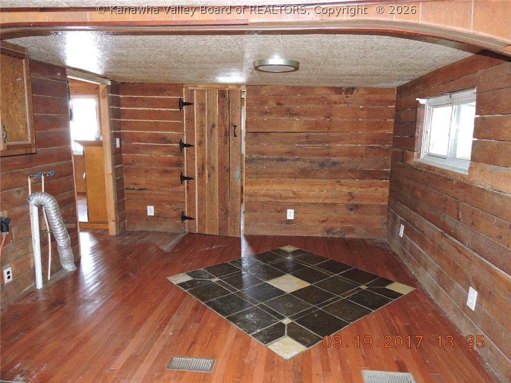 9149 Coal River Road Seth, WV 25181 - Photo 12 of 19 Gallery Image 12
