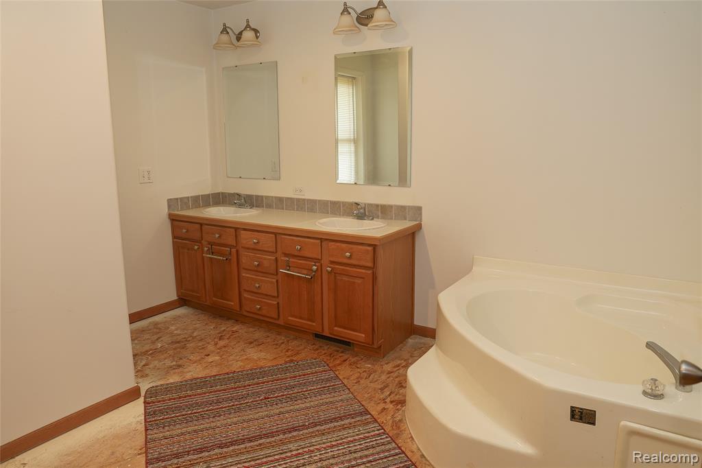2755 Curtis Road Leonard, MI 48367 - Photo 41 of 61
