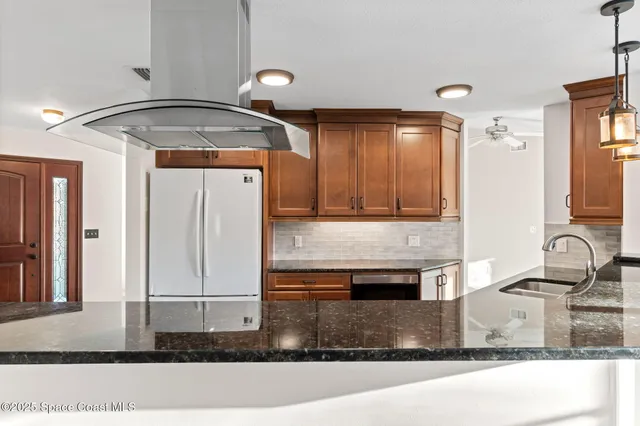 $575,000 | 2568 Empire Avenue, Melbourne, FL 32934