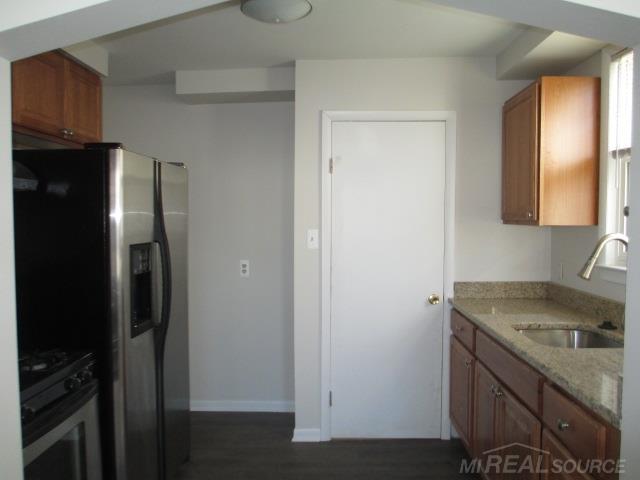 929 Princeton Road Berkley, MI 48072 - Photo 7 of 28