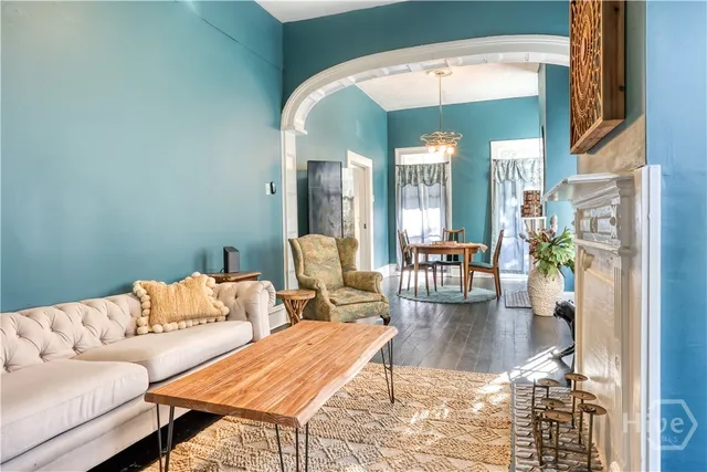 $3,500 | 310 East Henry Street, Savannah, GA 31401