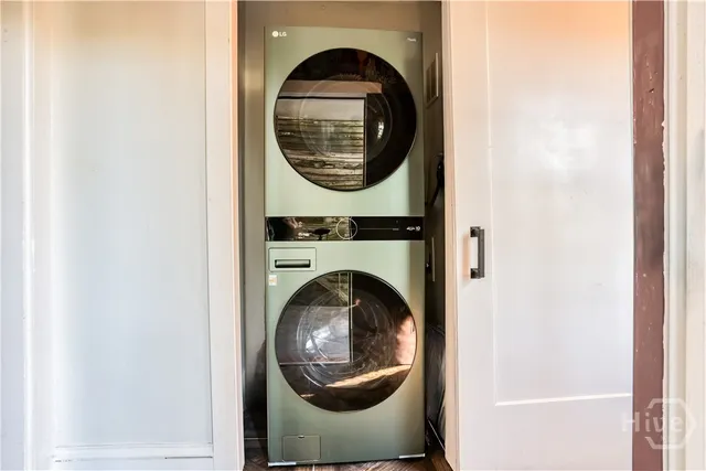 $3,500 | 310 East Henry Street, Savannah, GA 31401