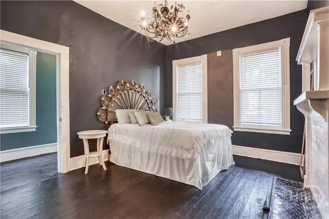 $3,500 | 310 East Henry Street, Savannah, GA 31401