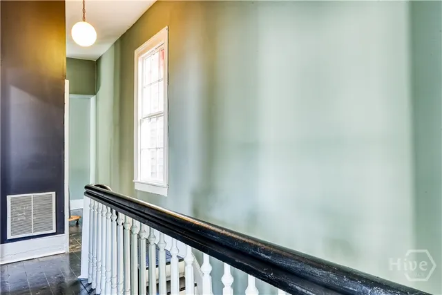 $3,500 | 310 East Henry Street, Savannah, GA 31401