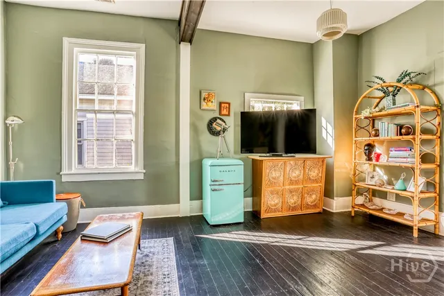 $3,500 | 310 East Henry Street, Savannah, GA 31401