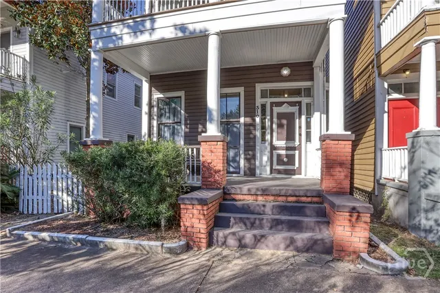 $3,500 | 310 East Henry Street, Savannah, GA 31401