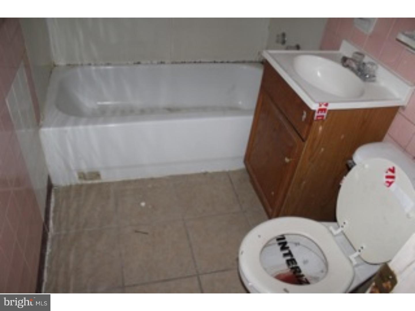 1107 South Merrimac Road Camden, NJ 08104 - Photo 12 of 17
