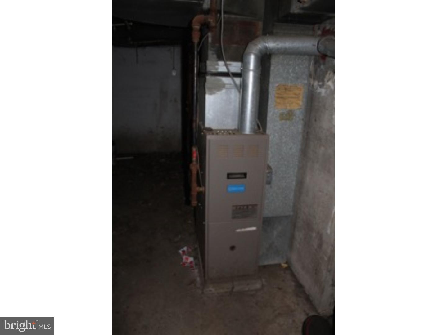 1107 South Merrimac Road Camden, NJ 08104 - Photo 10 of 17