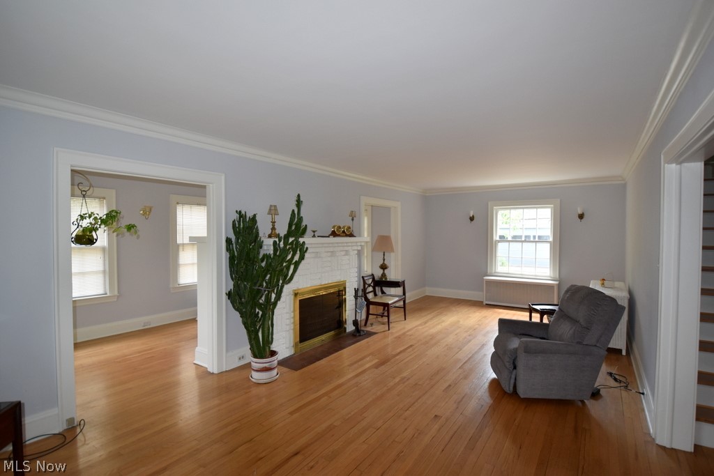 3256 Chadbourne Road Cleveland, OH 44120 - Photo 4 of 33