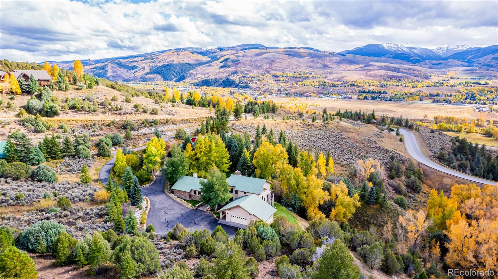 983 Beard Creek Road Edwards, CO 81632 - Photo 6 of 23 a view of a city