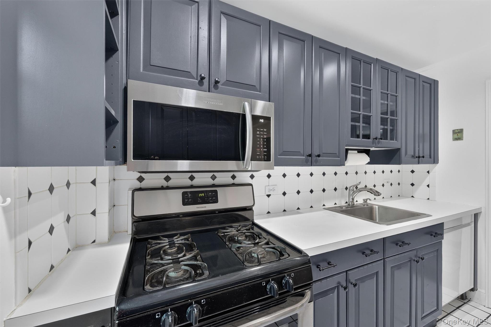 6 Manchester Road, Unit 2L Eastchester, NY 10709 - Photo 11 of 41 Gallery Image 11