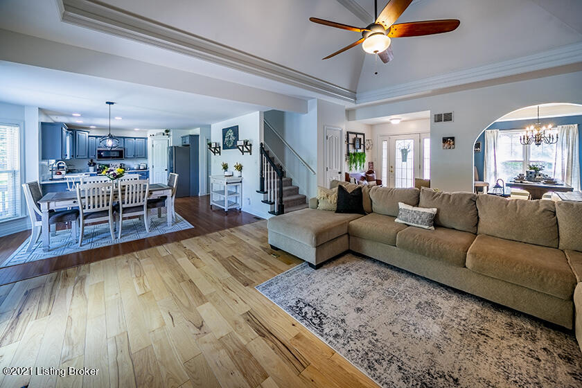 8005 Kellerman Road Louisville, KY 40219 - Photo 7 of 35 27