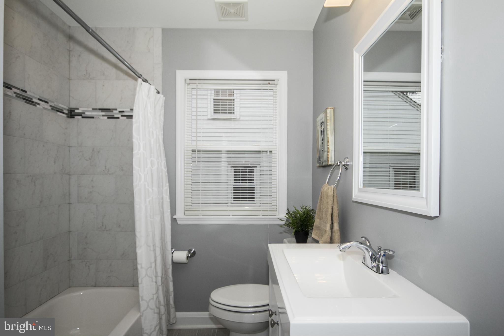 2102 Southland Road Baltimore, MD 21207 - Photo 16 of 29 Bath