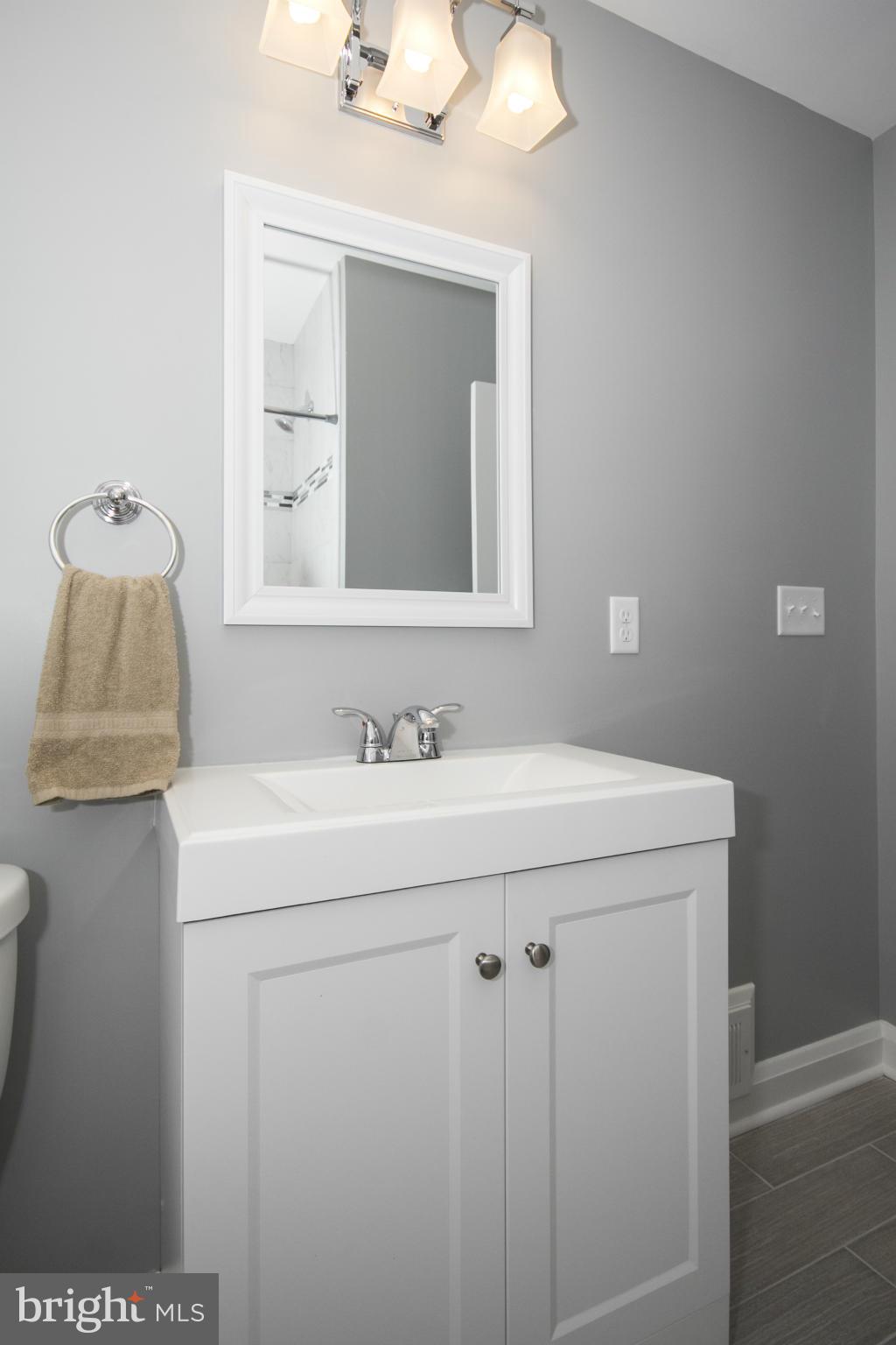 2102 Southland Road Baltimore, MD 21207 - Photo 17 of 29 Bath