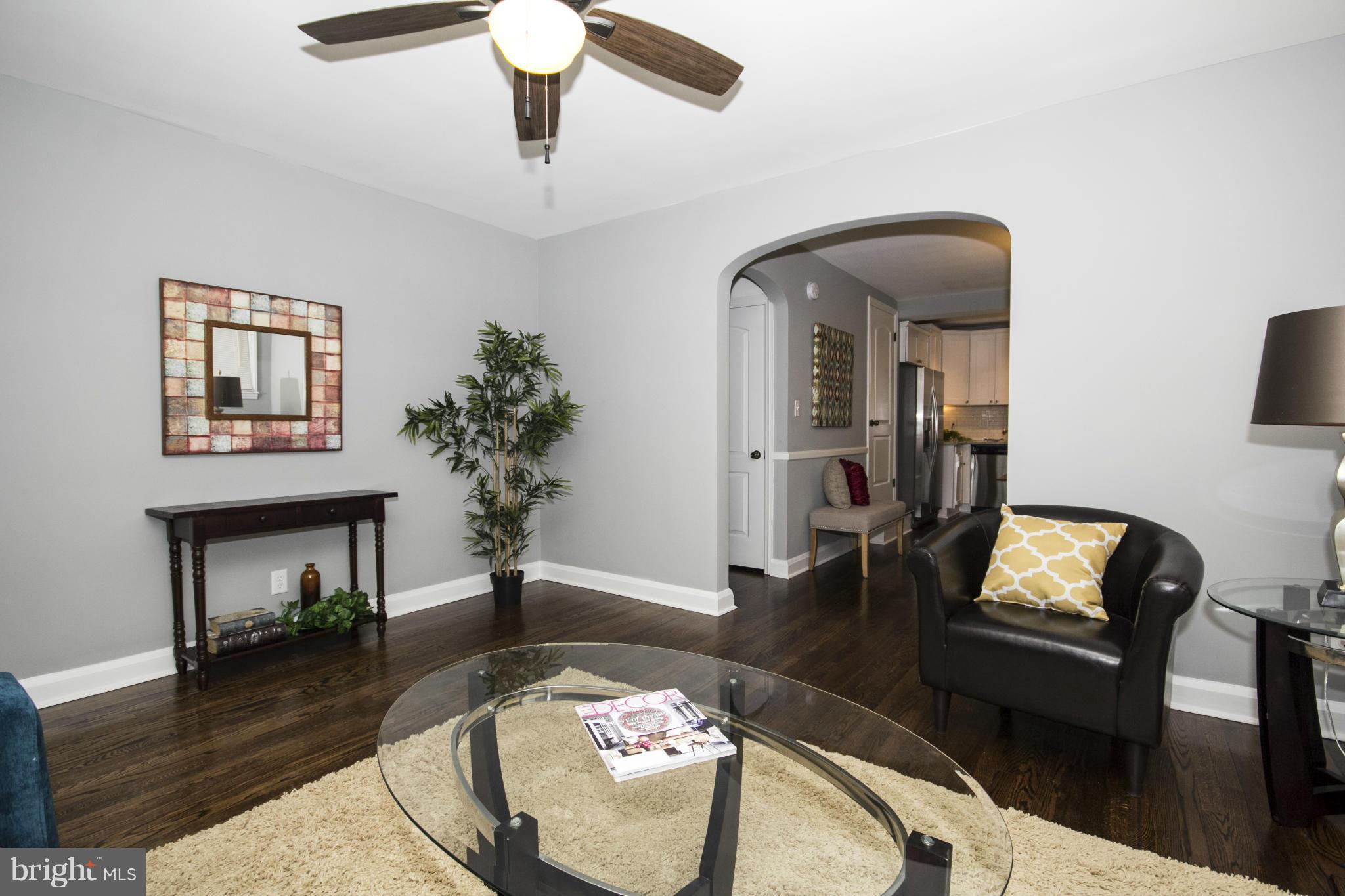 2102 Southland Road Baltimore, MD 21207 - Photo 5 of 29 Living Room