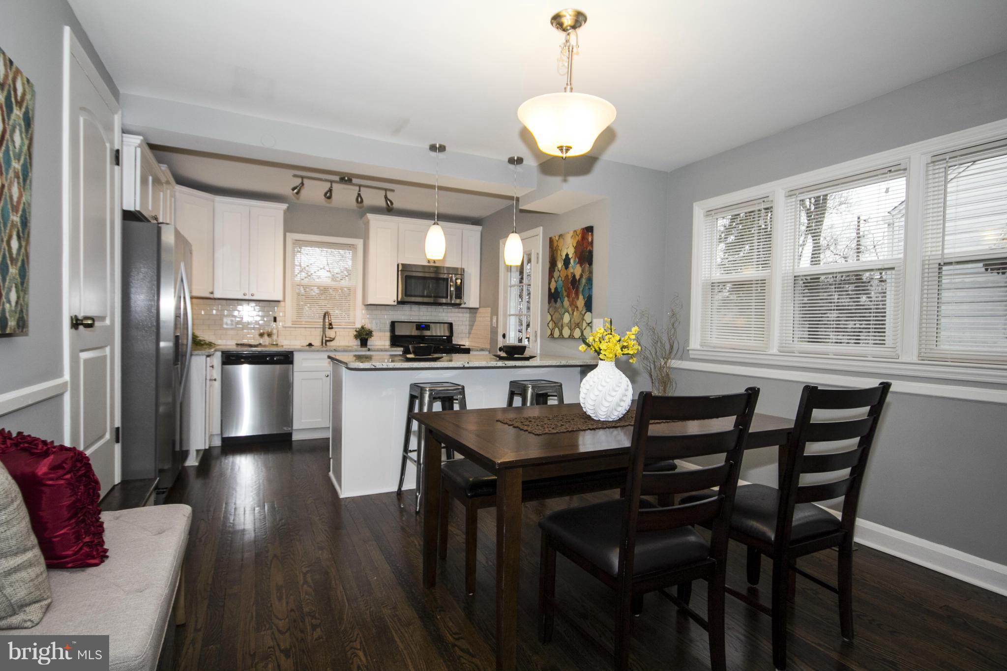 2102 Southland Road Baltimore, MD 21207 - Photo 6 of 29 Dining Room
