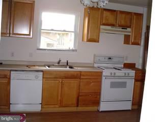 1 Stone River Road Laurel Springs, NJ 08021 - Photo 4 of 6