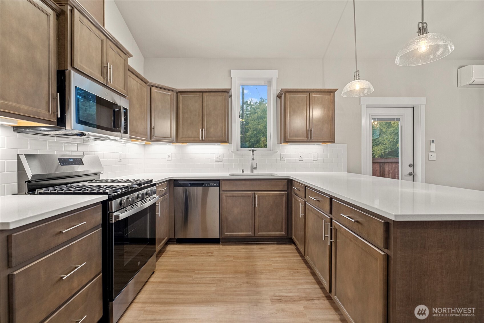 803 Parkland Loop Sedro-Woolley, WA 98284 - Photo 13 of 25