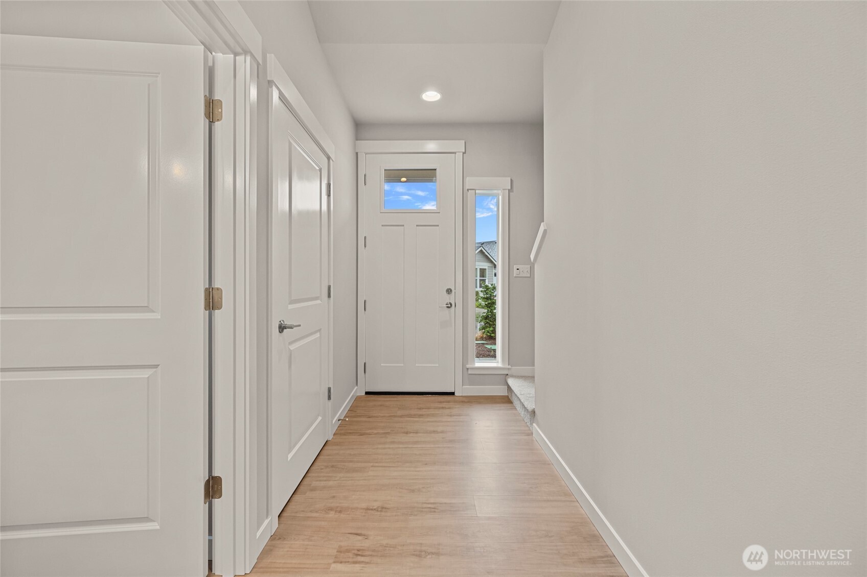 803 Parkland Loop Sedro-Woolley, WA 98284 - Photo 3 of 25