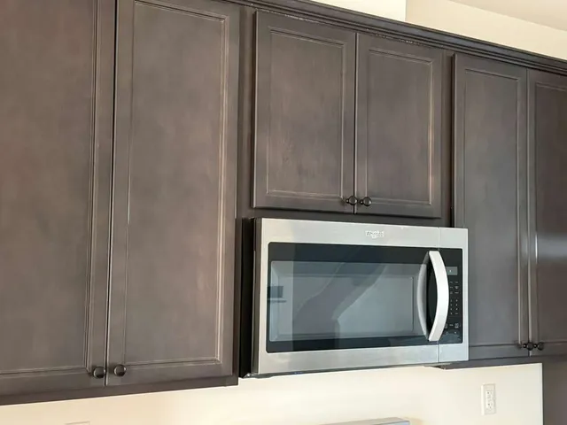 $3,300 | 2016 Yellowstone Boulevard, Mundelein, IL 60060