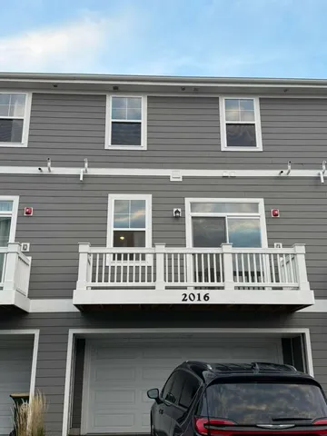 $3,300 | 2016 Yellowstone Boulevard, Mundelein, IL 60060