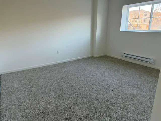 $3,300 | 2016 Yellowstone Boulevard, Mundelein, IL 60060