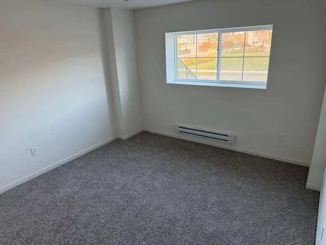 $3,300 | 2016 Yellowstone Boulevard, Mundelein, IL 60060