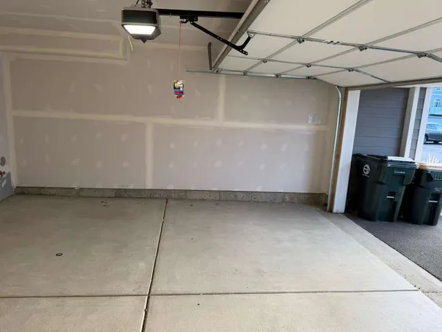 $3,300 | 2016 Yellowstone Boulevard, Mundelein, IL 60060