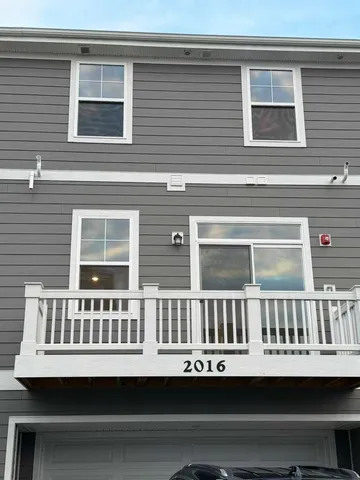 $3,300 | 2016 Yellowstone Boulevard, Mundelein, IL 60060