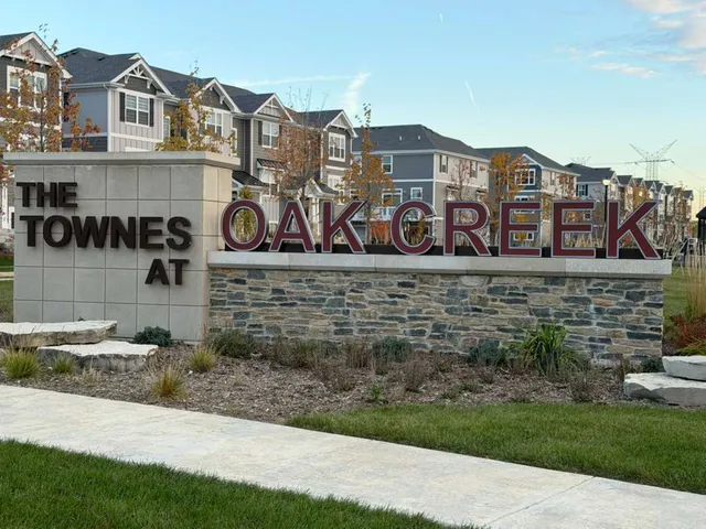 $3,300 | 2016 Yellowstone Boulevard, Mundelein, IL 60060