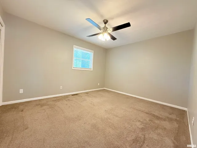 $207,000 | 30 Red Bud Road, Harrisburg, IL 62946