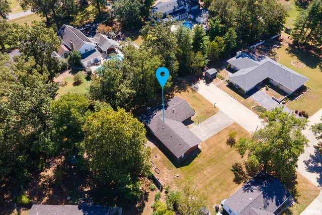 $207,000 | 30 Red Bud Road, Harrisburg, IL 62946