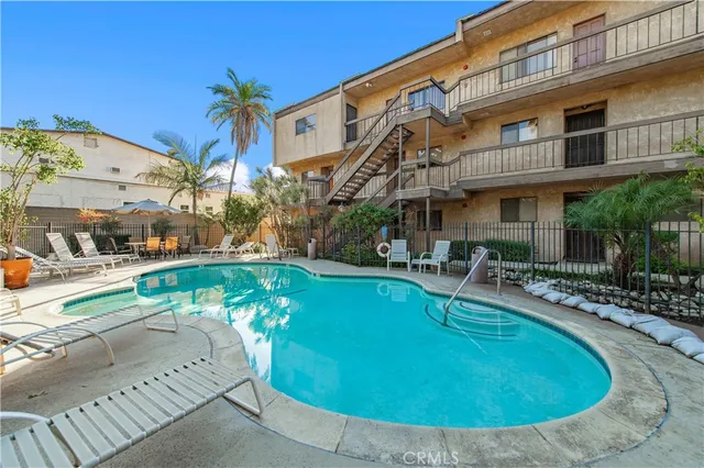$645,000 | 2240 North Legion Drive, Unit 217, Signal Hill, CA 90755