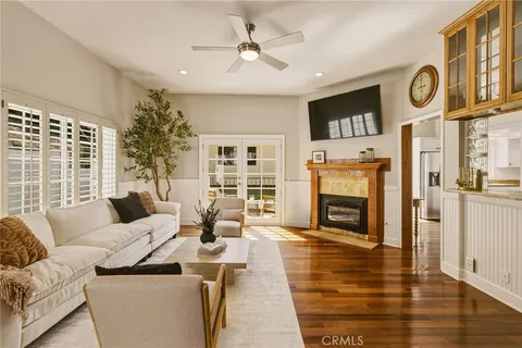 $1,379,000 | 2010 Mathews Avenue, Unit C, Redondo Beach, CA 90278