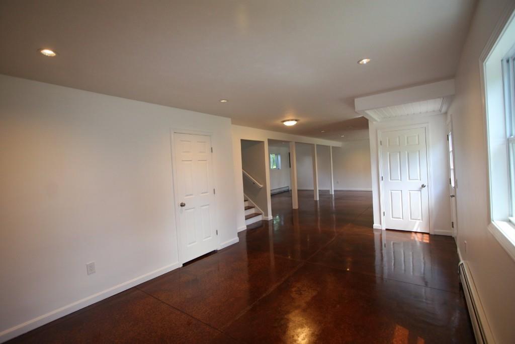 4 Betty Welch Road York, ME 03909 - Photo 25 of 35 THIS AREA WOULD MAKE A GREAT OFFICE
