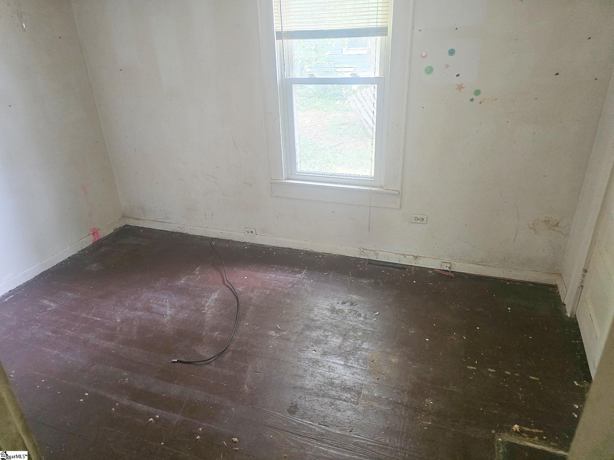 104 Albert Street Greer, SC 29651 - Photo 5 of 12