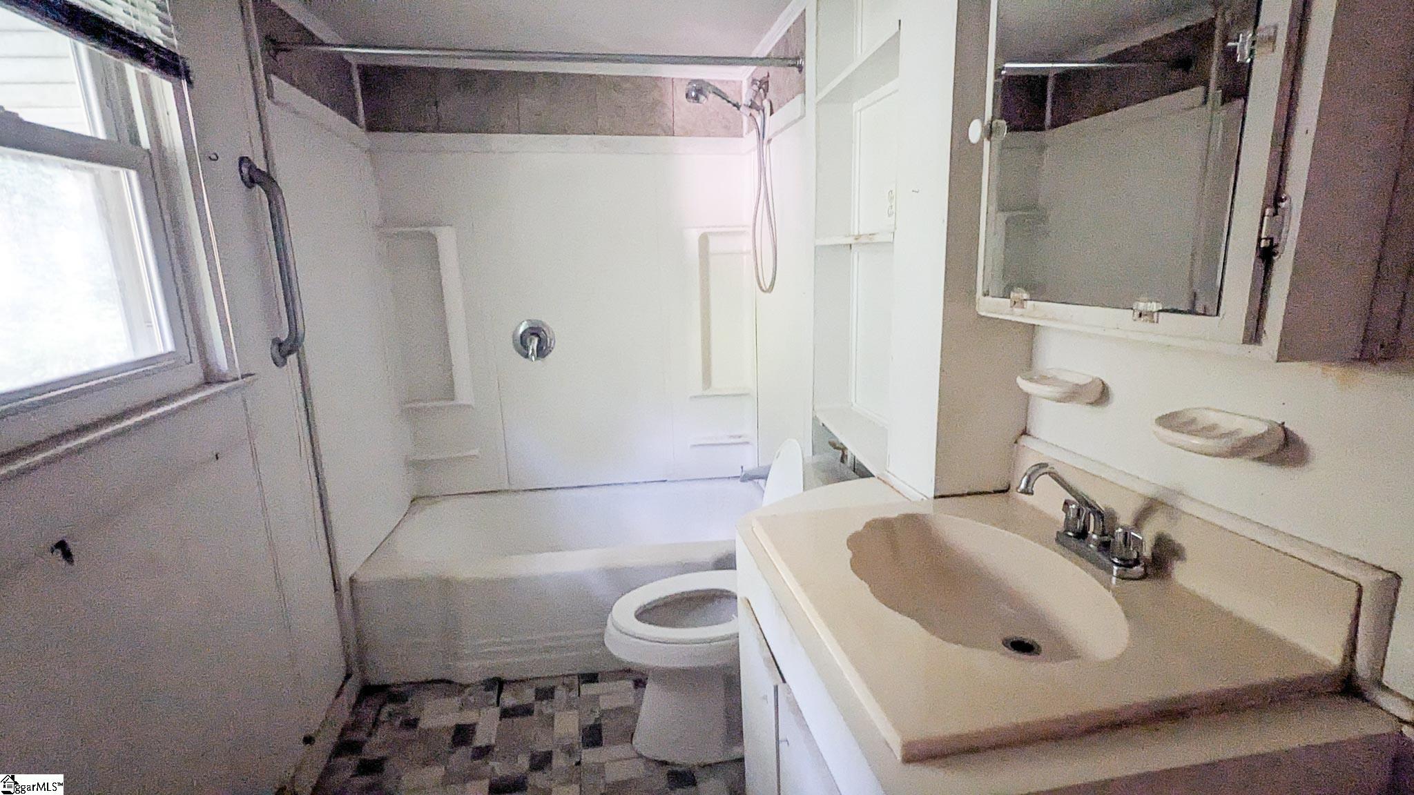 104 Albert Street Greer, SC 29651 - Photo 9 of 12