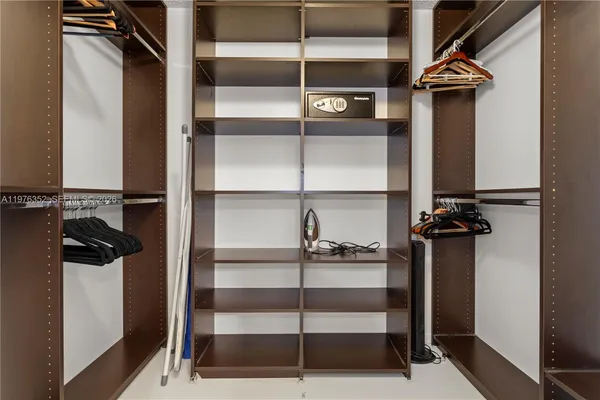 $3,300 | 19555 East Country Club Drive, Unit 8208, Aventura, FL 33180