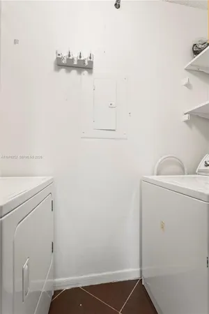 $3,300 | 19555 East Country Club Drive, Unit 8208, Aventura, FL 33180