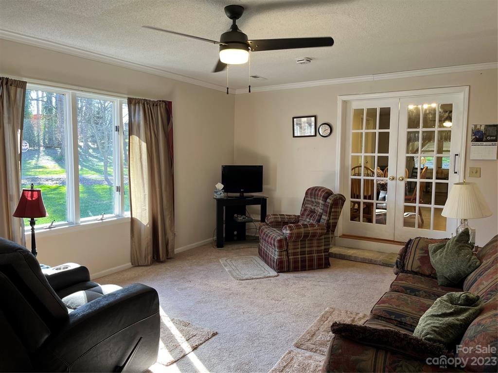 120 Barlow Lane Salisbury, NC 28147 - Photo 11 of 34 a living room with furniture and a window