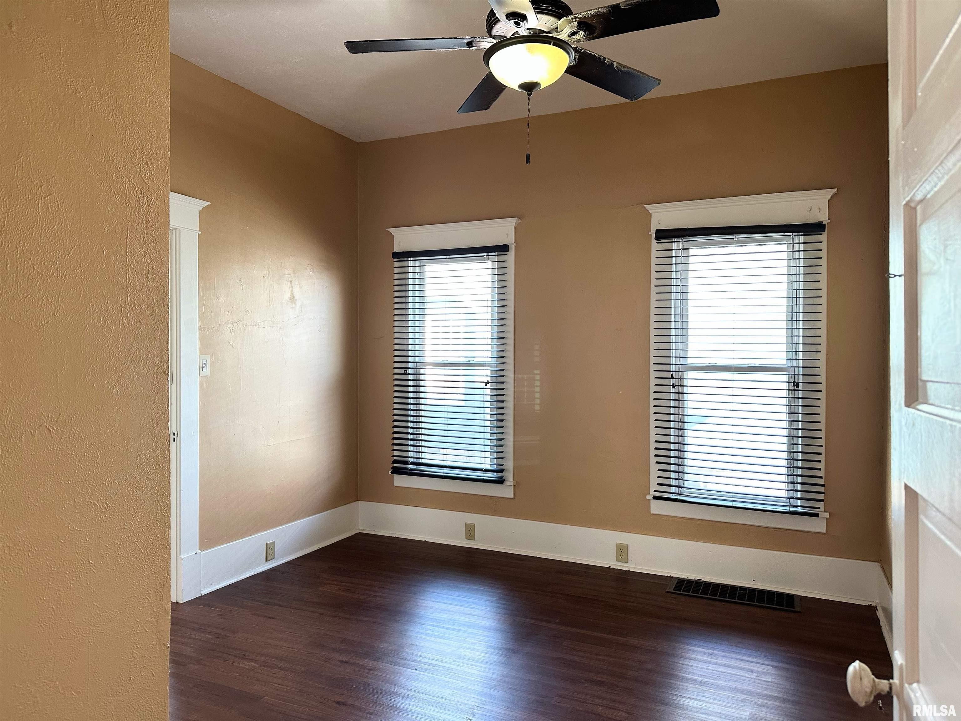 1823 Edith Street Murphysboro, IL 62966 - Photo 17 of 28 Gallery Image 17