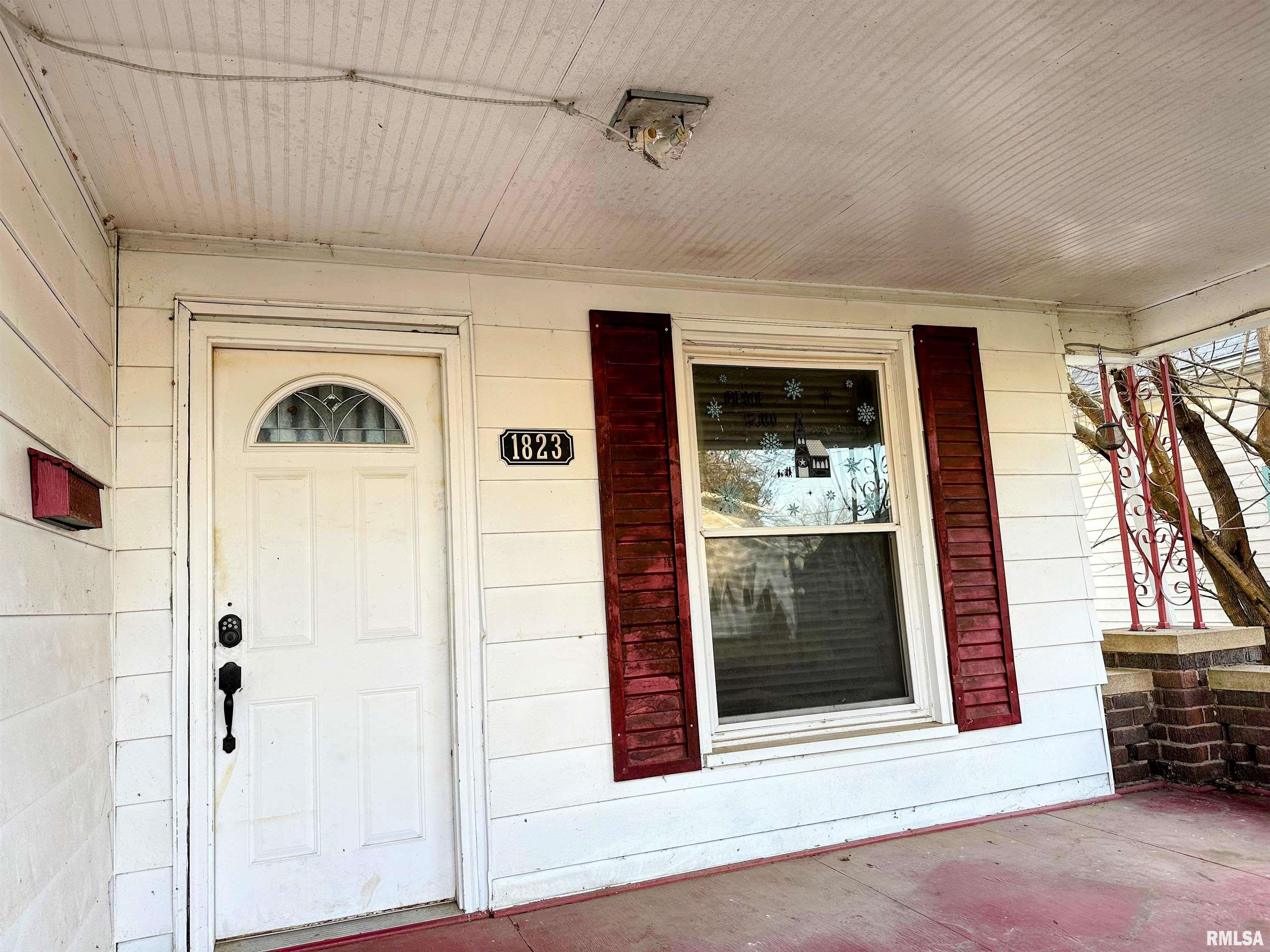 1823 Edith Street Murphysboro, IL 62966 - Photo 2 of 28 Gallery Image 2