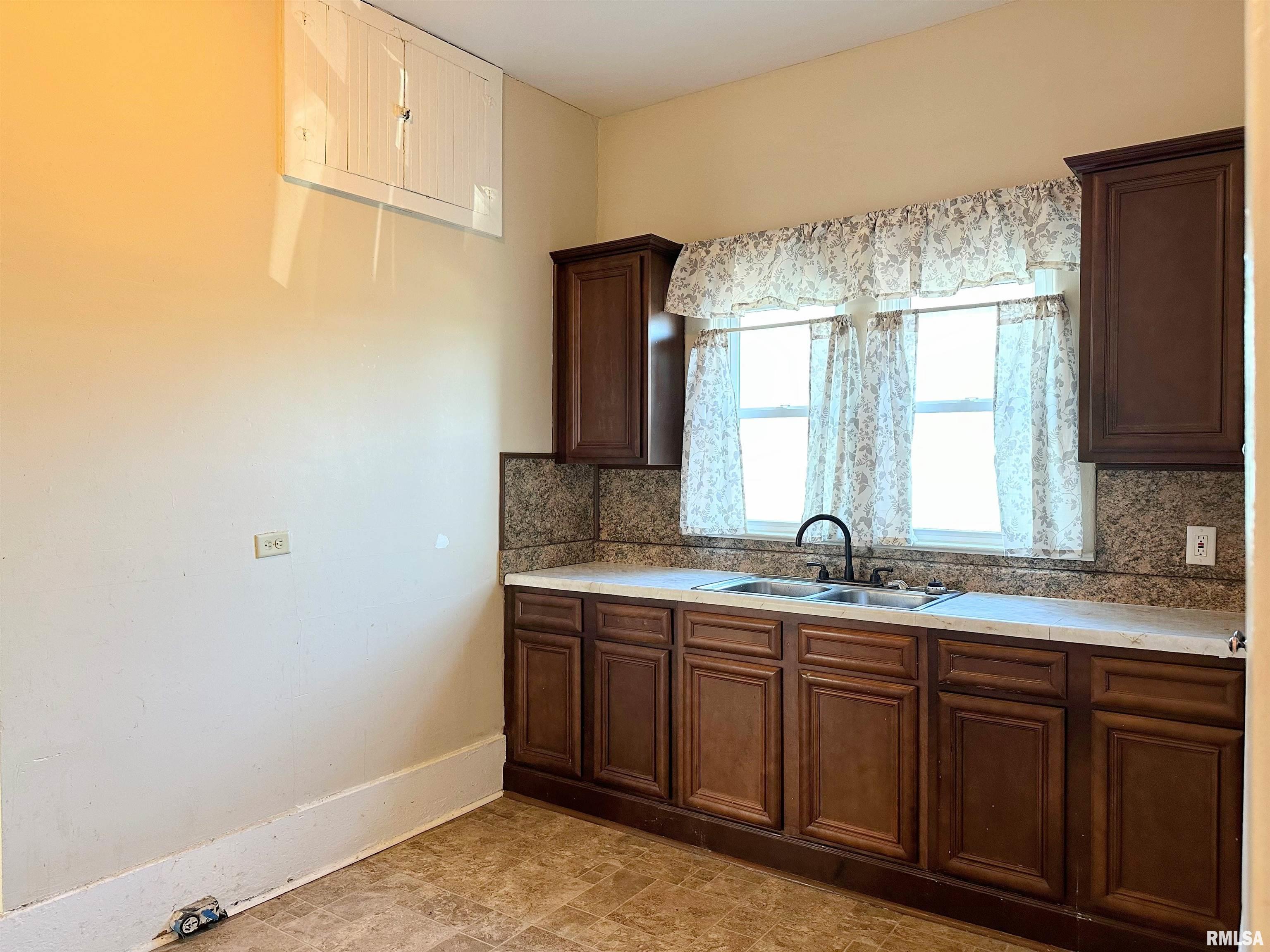 1823 Edith Street Murphysboro, IL 62966 - Photo 23 of 28 Gallery Image 23